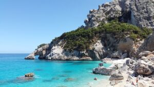 Corse ou Sardaigne, Quel est le meilleur choix pour ses vacances ?